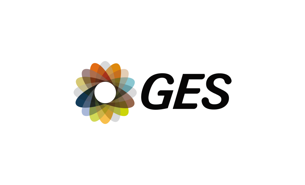 Graphic depicting a mountain peak at sunset cropped in a circle with the words RANGE CRAZY above and below.